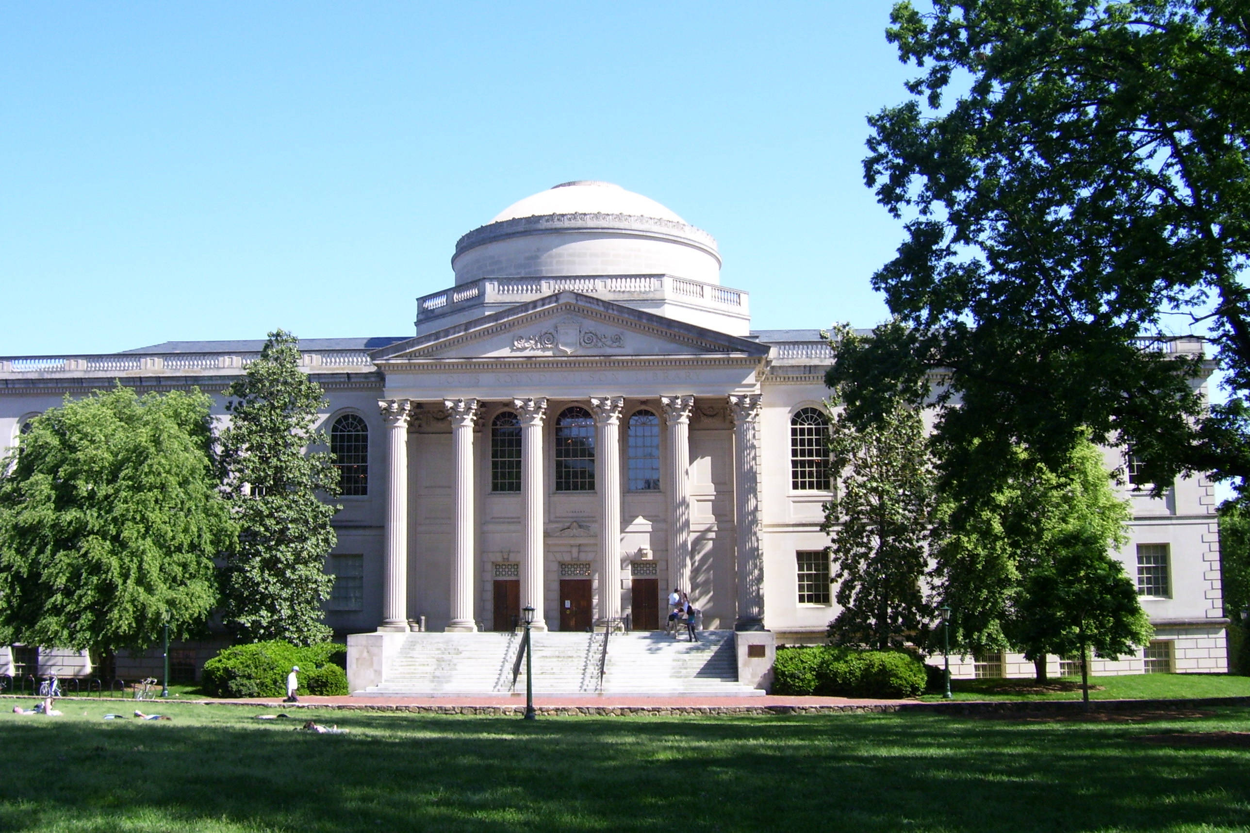 Contemporary Photo of Wilson Library