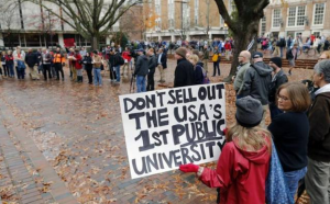Protest against the privatization of Student Stores